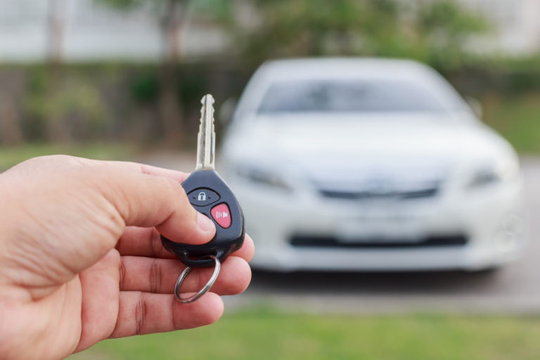 vehicle expedited and reliable car key replacement services in hollywood, fl